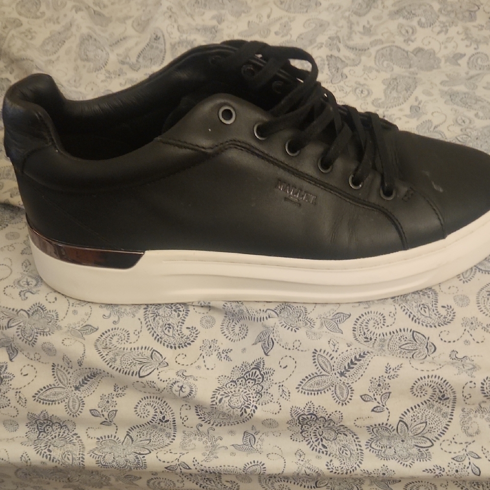 Black and White Men's Sneakers - Picture 10 of 10